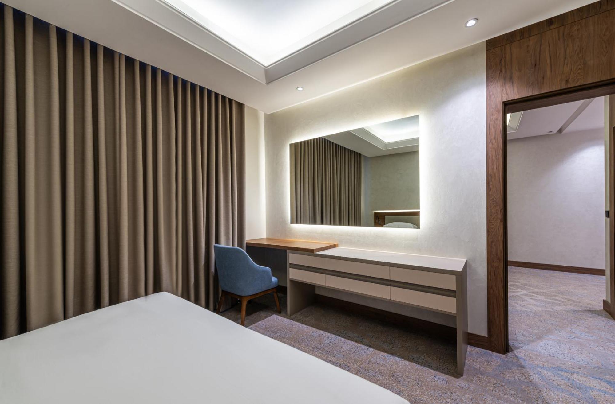Voyage Hotel & Suites Rijád Kültér fotó