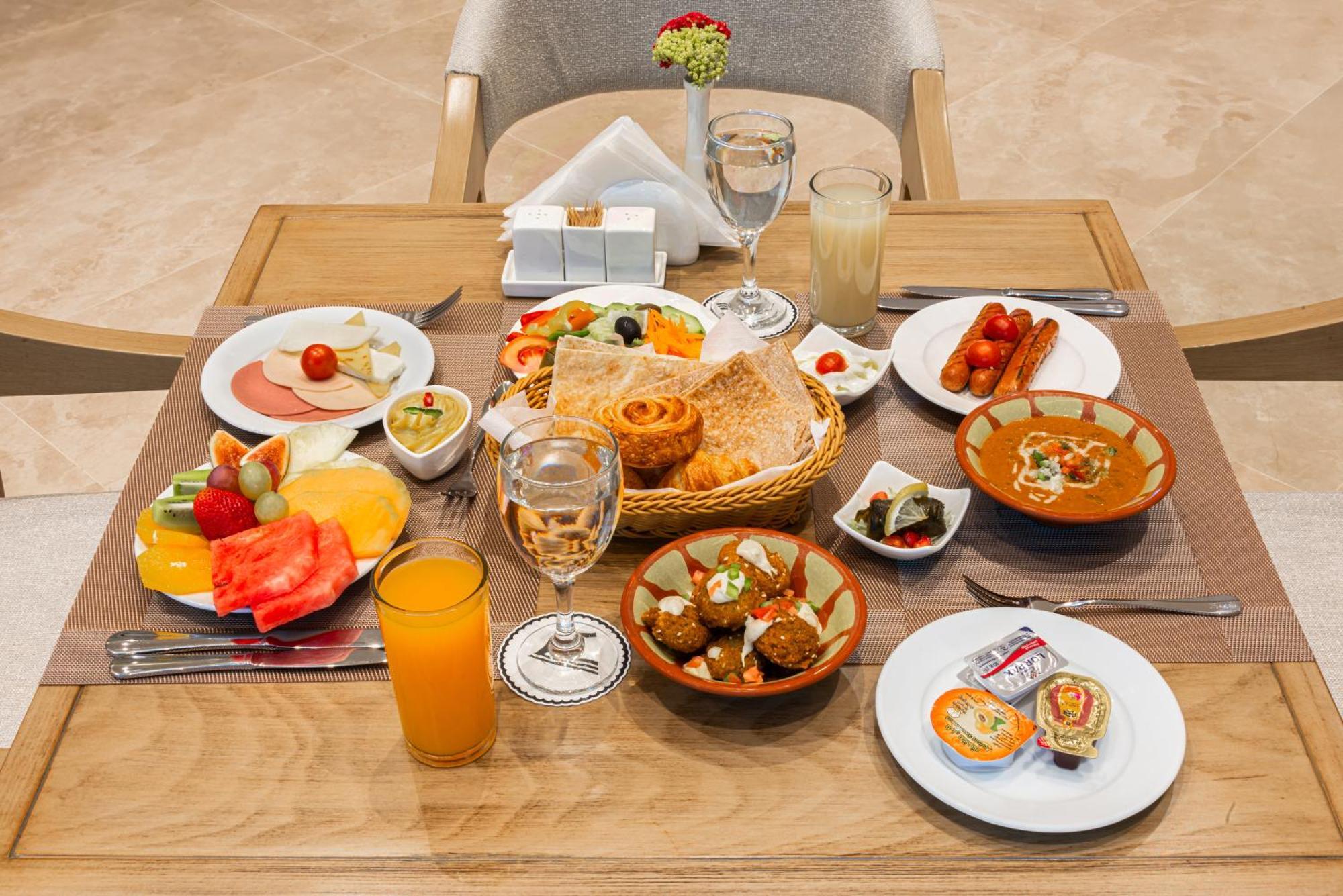 Voyage Hotel & Suites Rijád Kültér fotó